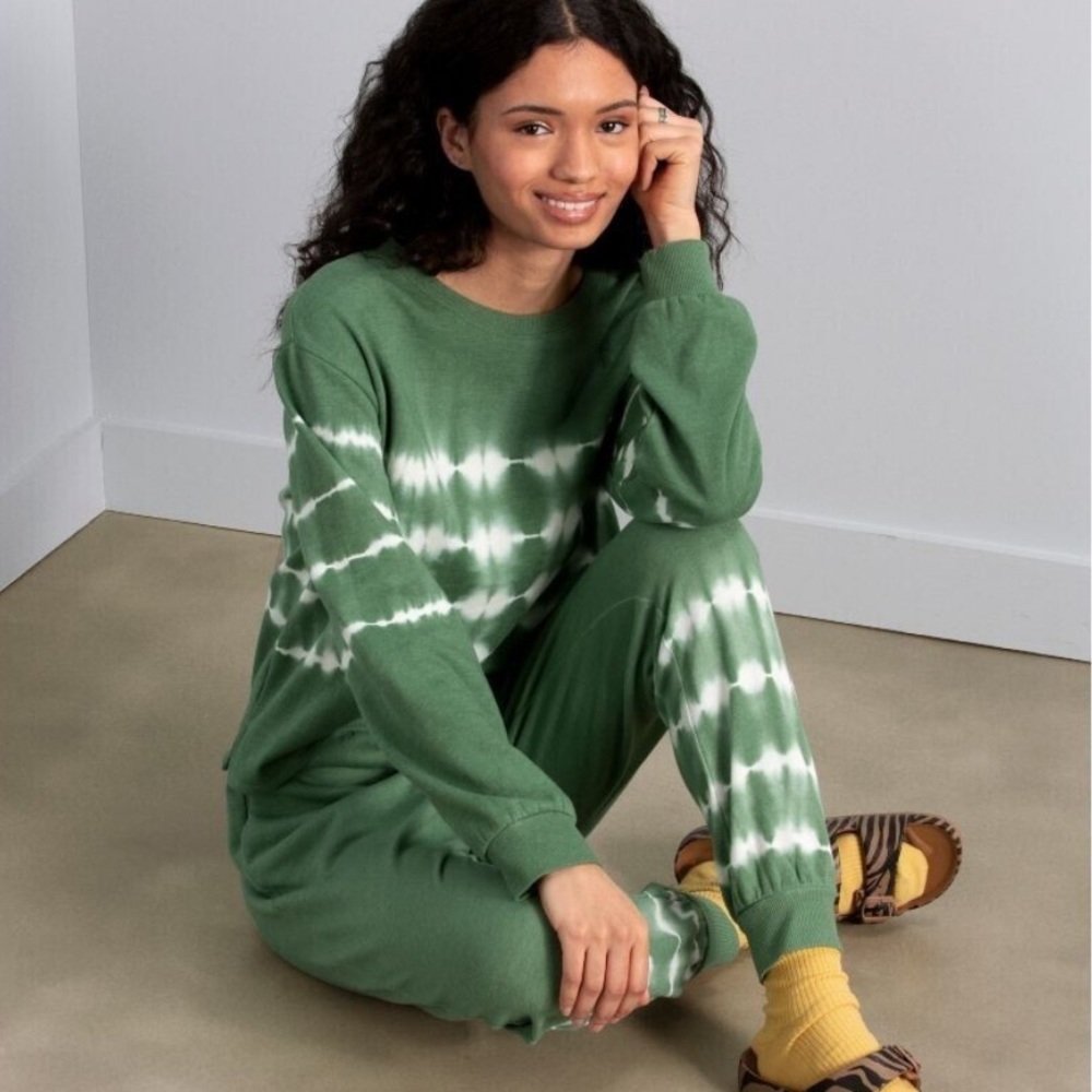 Vince Camuto green “Lush Eden” Tie Dye Sweatshirt, size xs